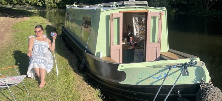 Customer Story: Tor and her narrowboat 'Jelly Tot'
